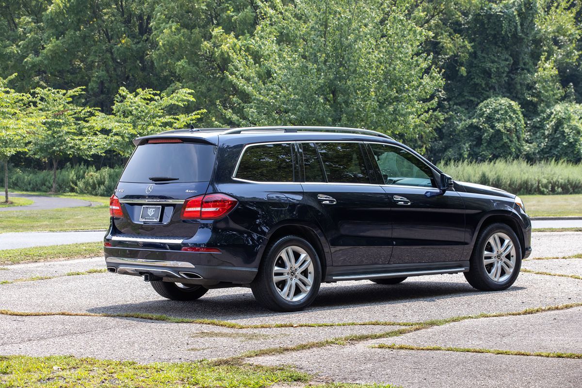 2018 Mercedes Benz GLS 450 4MATIC photo 4
