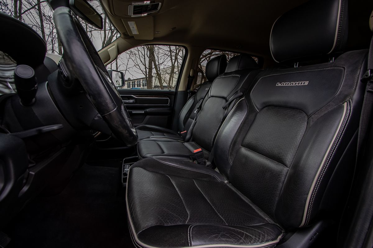 2019 Ram 1500 Laramie photo 9