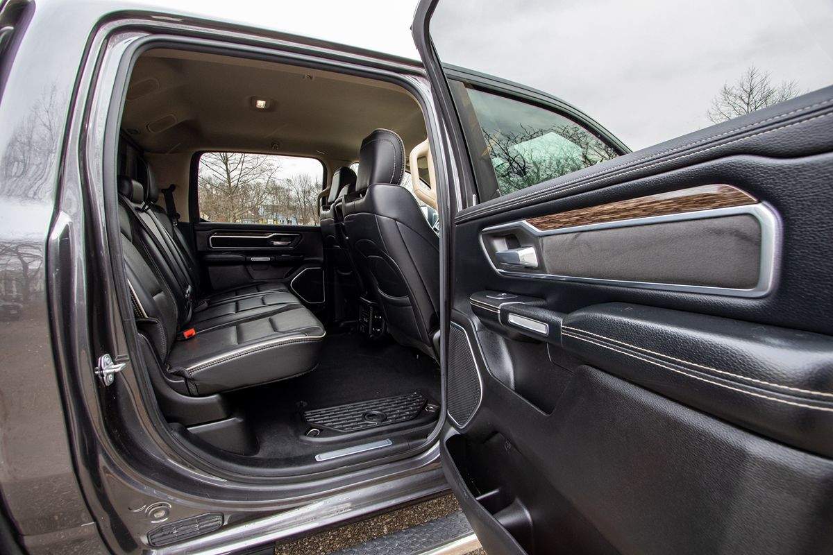 2019 Ram 1500 Laramie photo 22