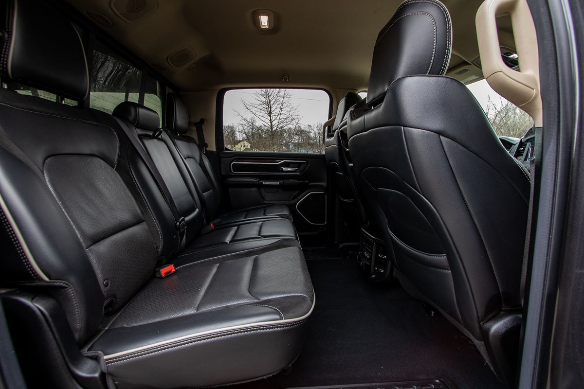 2019 Ram 1500 Laramie photo 23