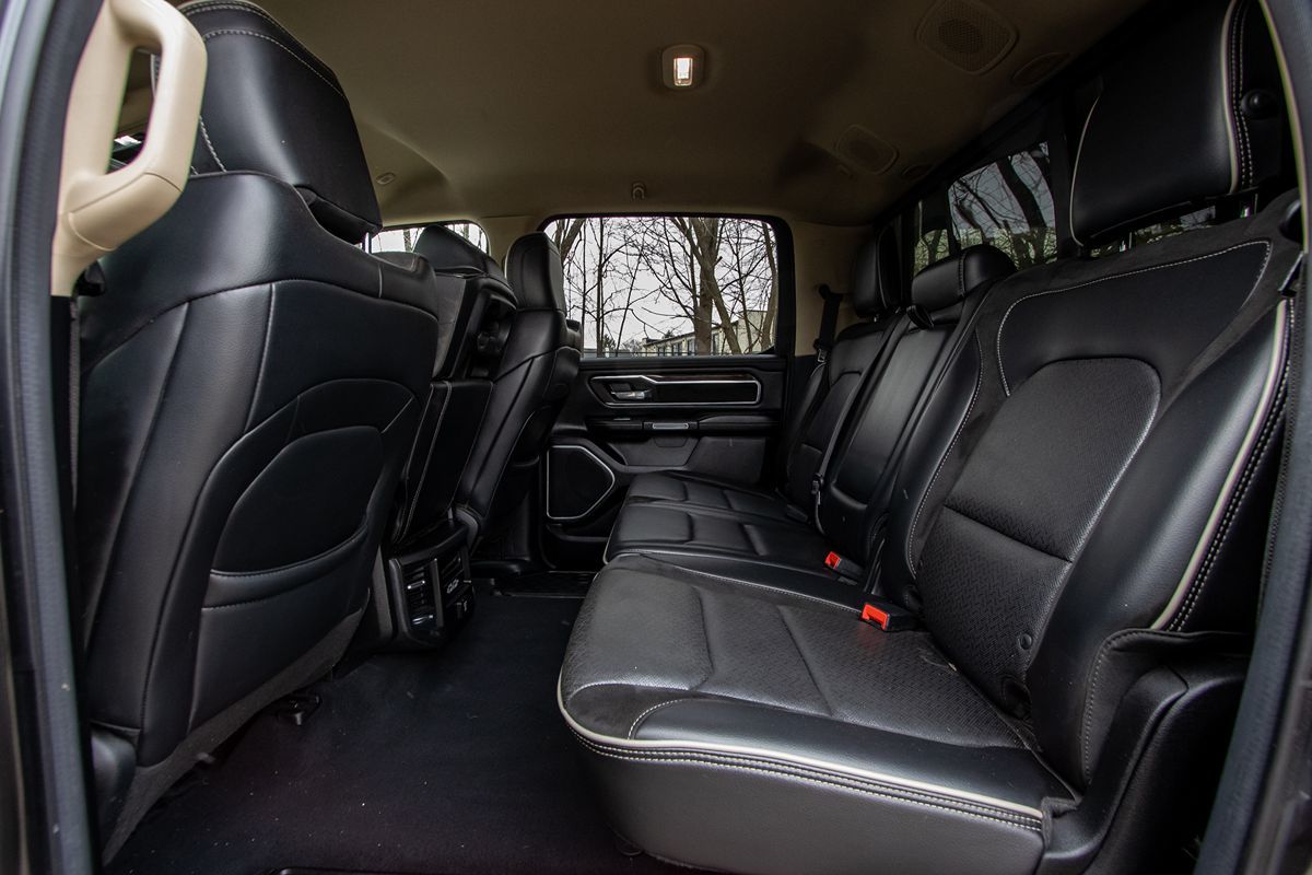 2019 Ram 1500 Laramie photo 26