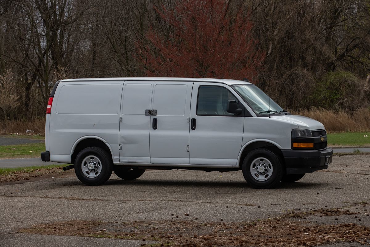 2020 Chevrolet Express Cargo Van photo 3