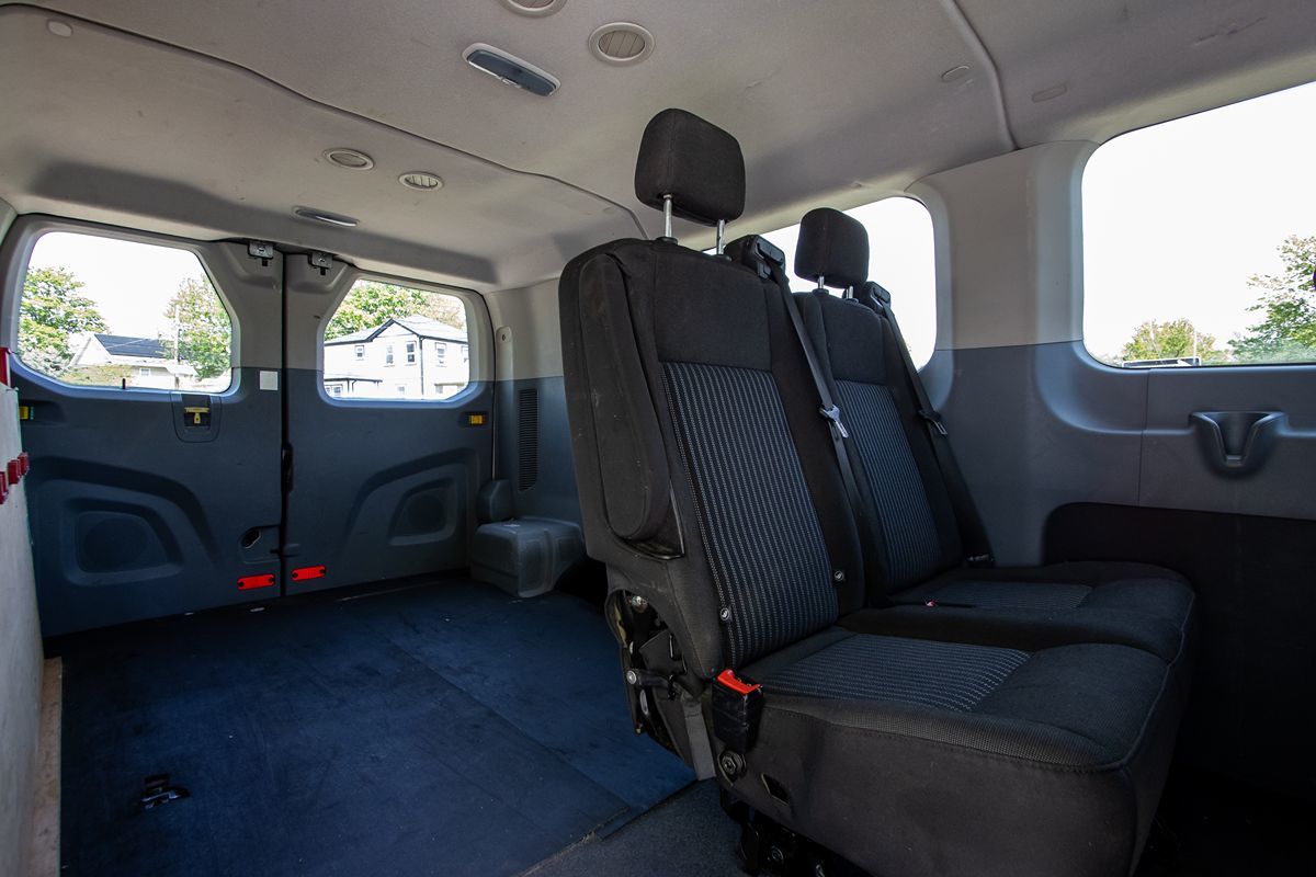 2017 Ford Transit XLT photo 21