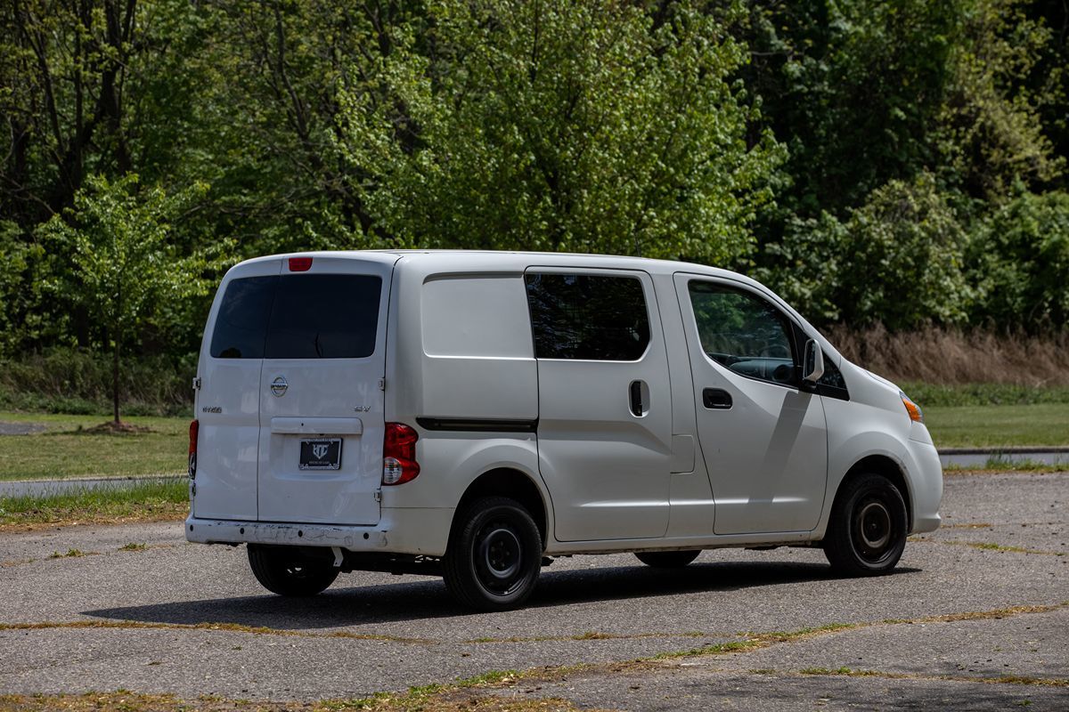 2020 Nissan NV200 SV photo 4
