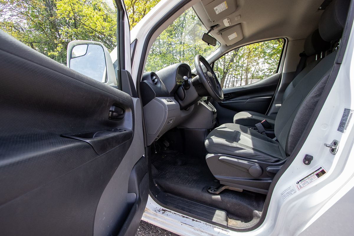 2020 Nissan NV200 SV photo 8