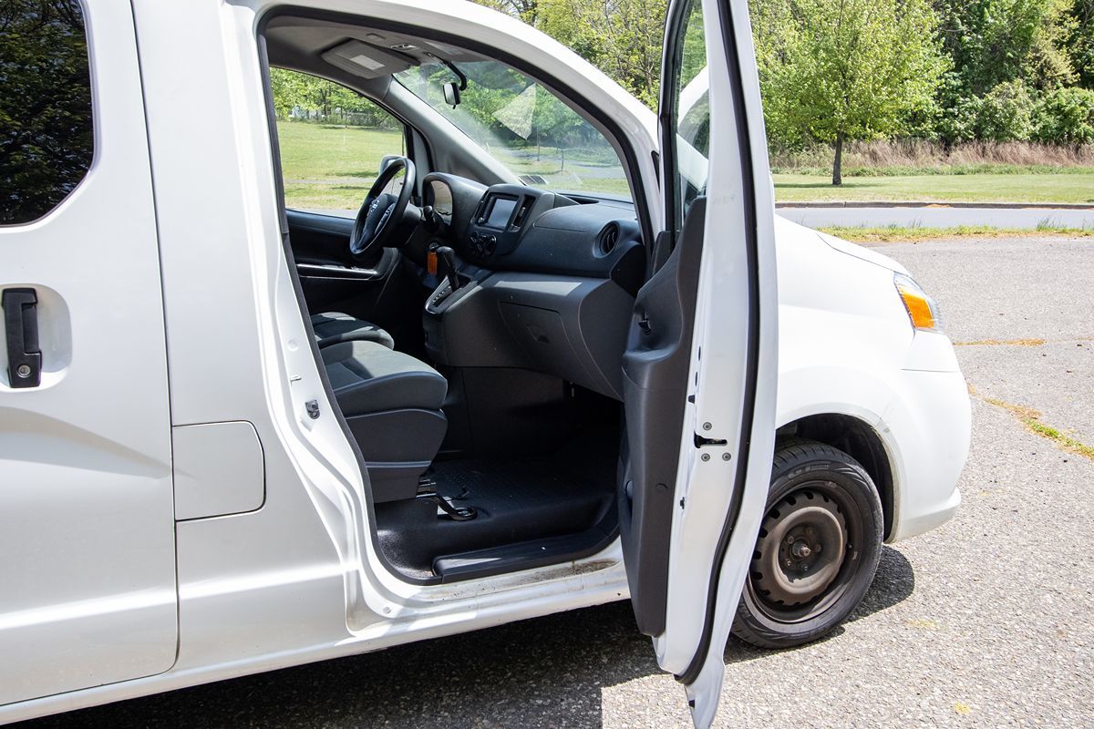 2020 Nissan NV200 SV photo 18