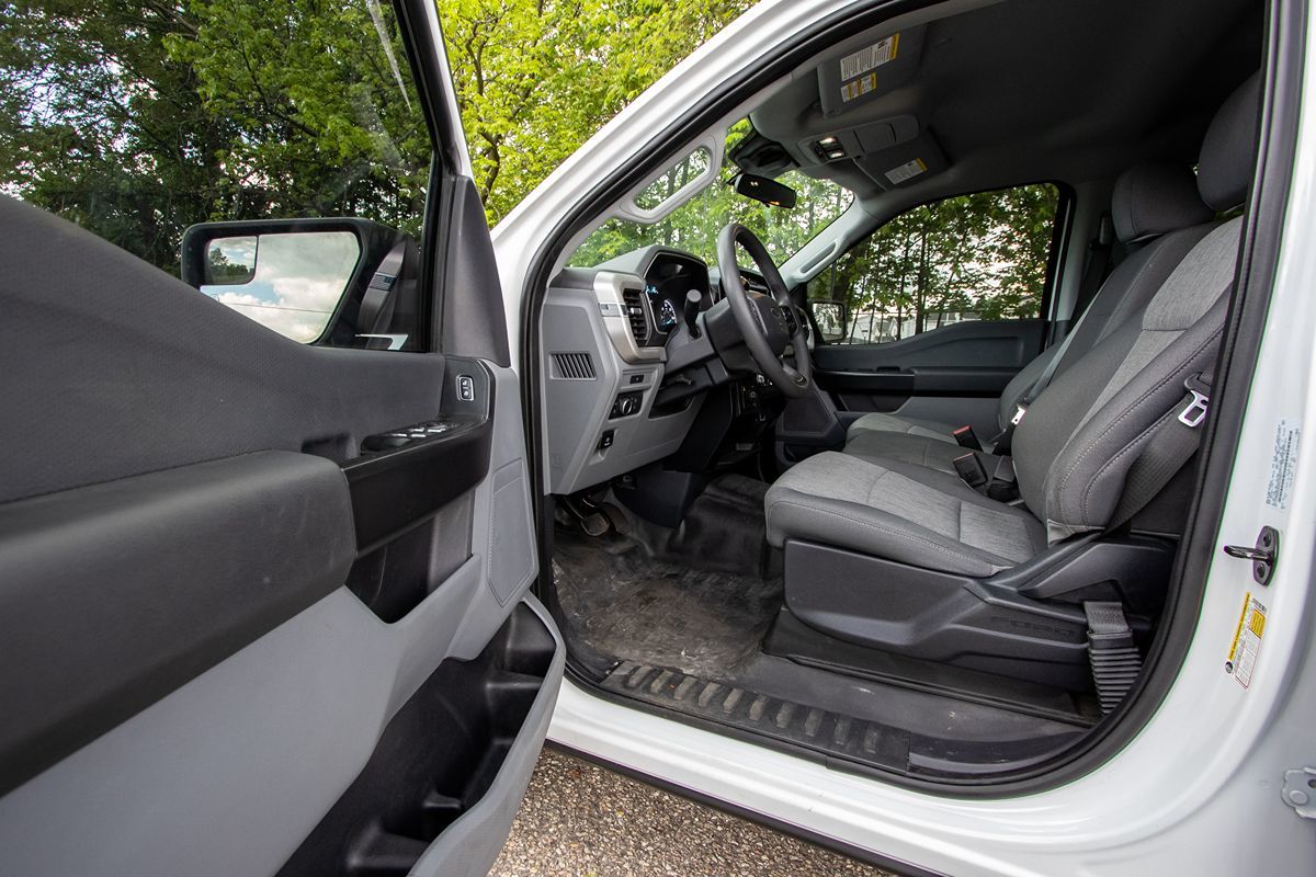 2023 Ford F-150 XL photo 8