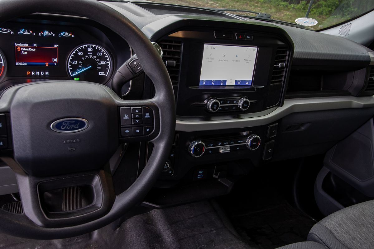 2023 Ford F-150 XL photo 13
