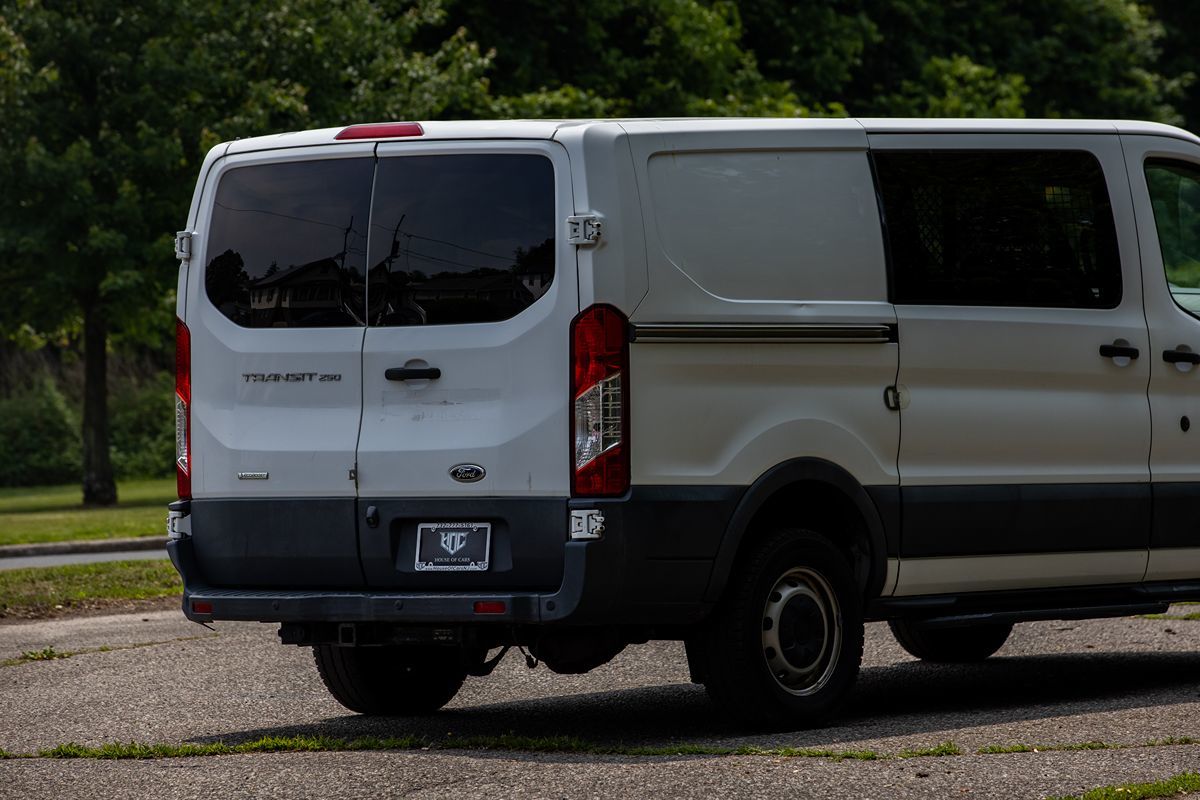 2017 Ford Transit Van Base - Photo 5