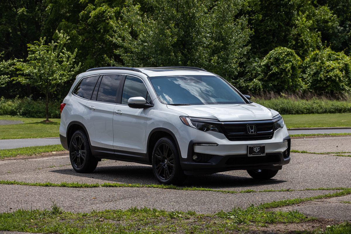 2021 Honda Pilot Special Edition photo 2