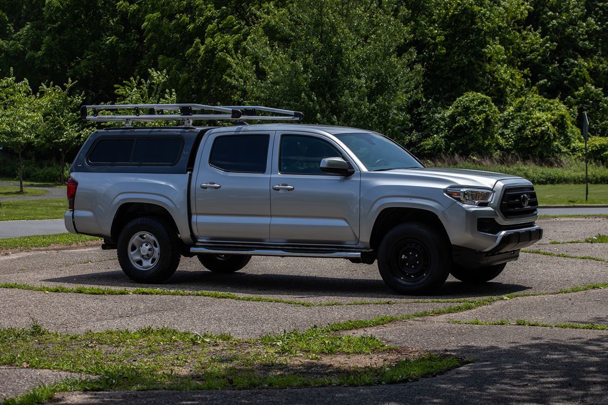 2022 Toyota Tacoma SR photo 3
