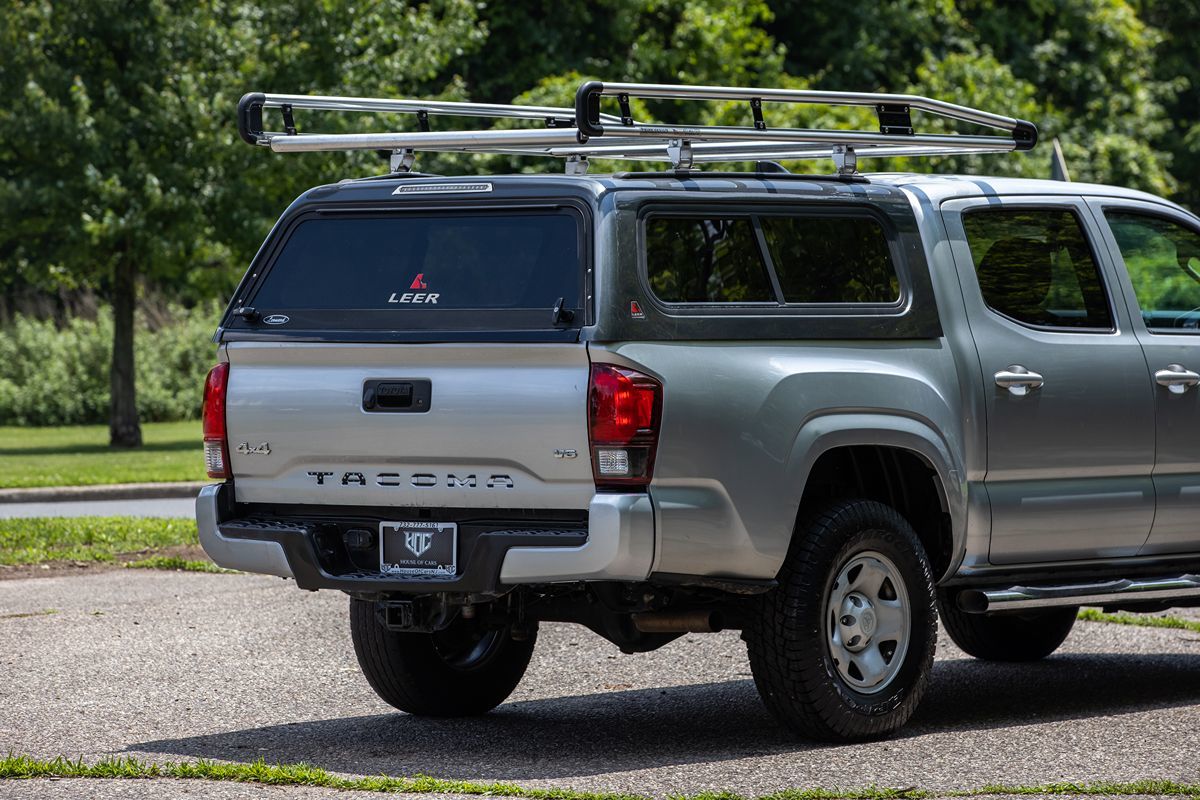 2022 Toyota Tacoma SR photo 5