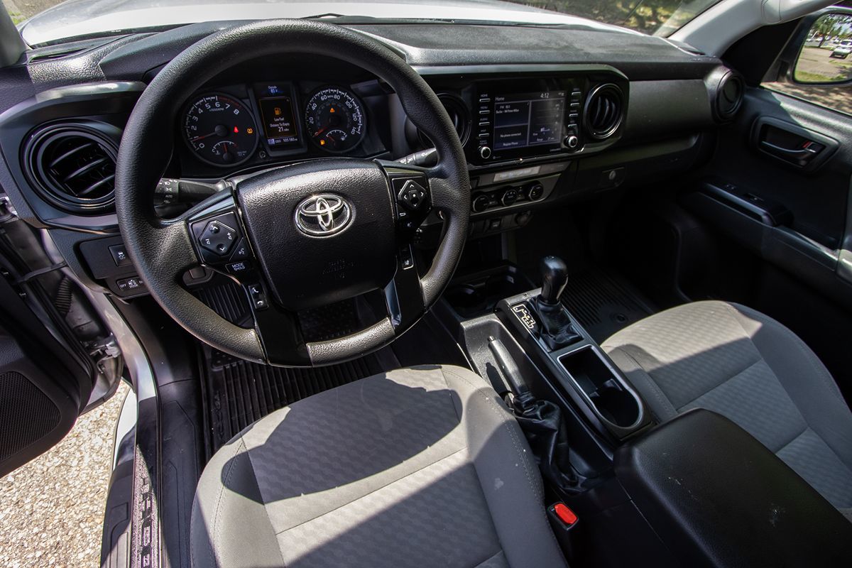 2022 Toyota Tacoma SR photo 12