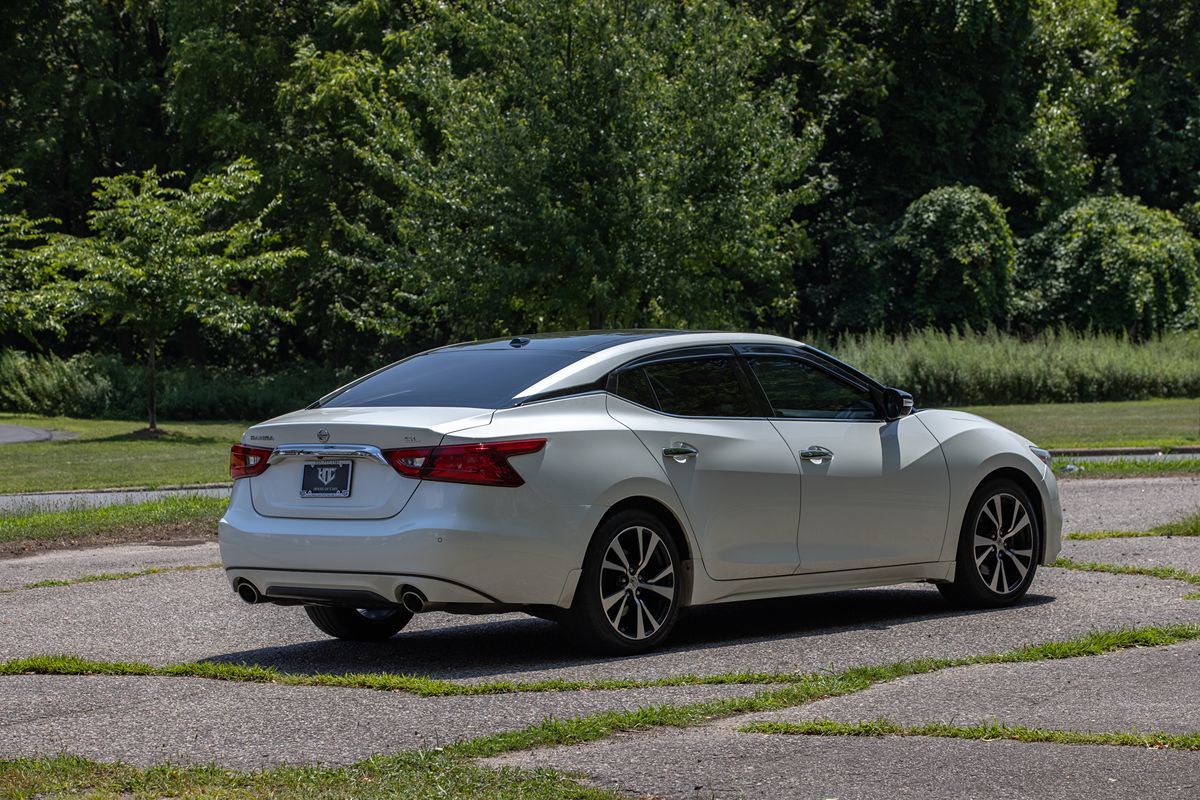 2017 Nissan Maxima SL photo 4