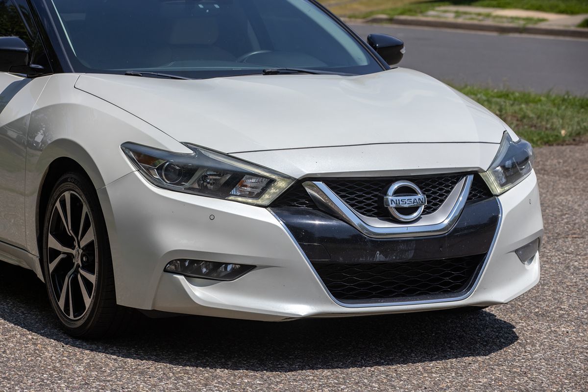 2017 Nissan Maxima SL photo 6