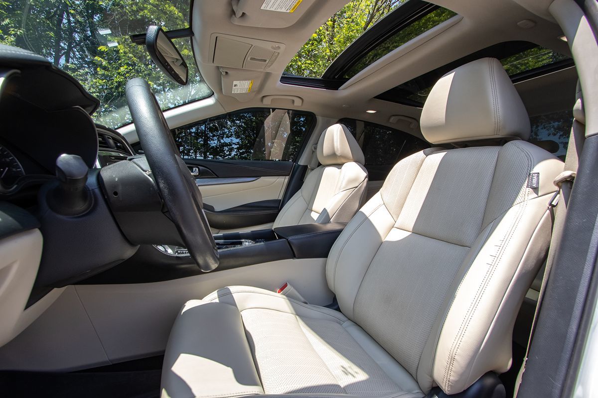 2017 Nissan Maxima SL photo 10