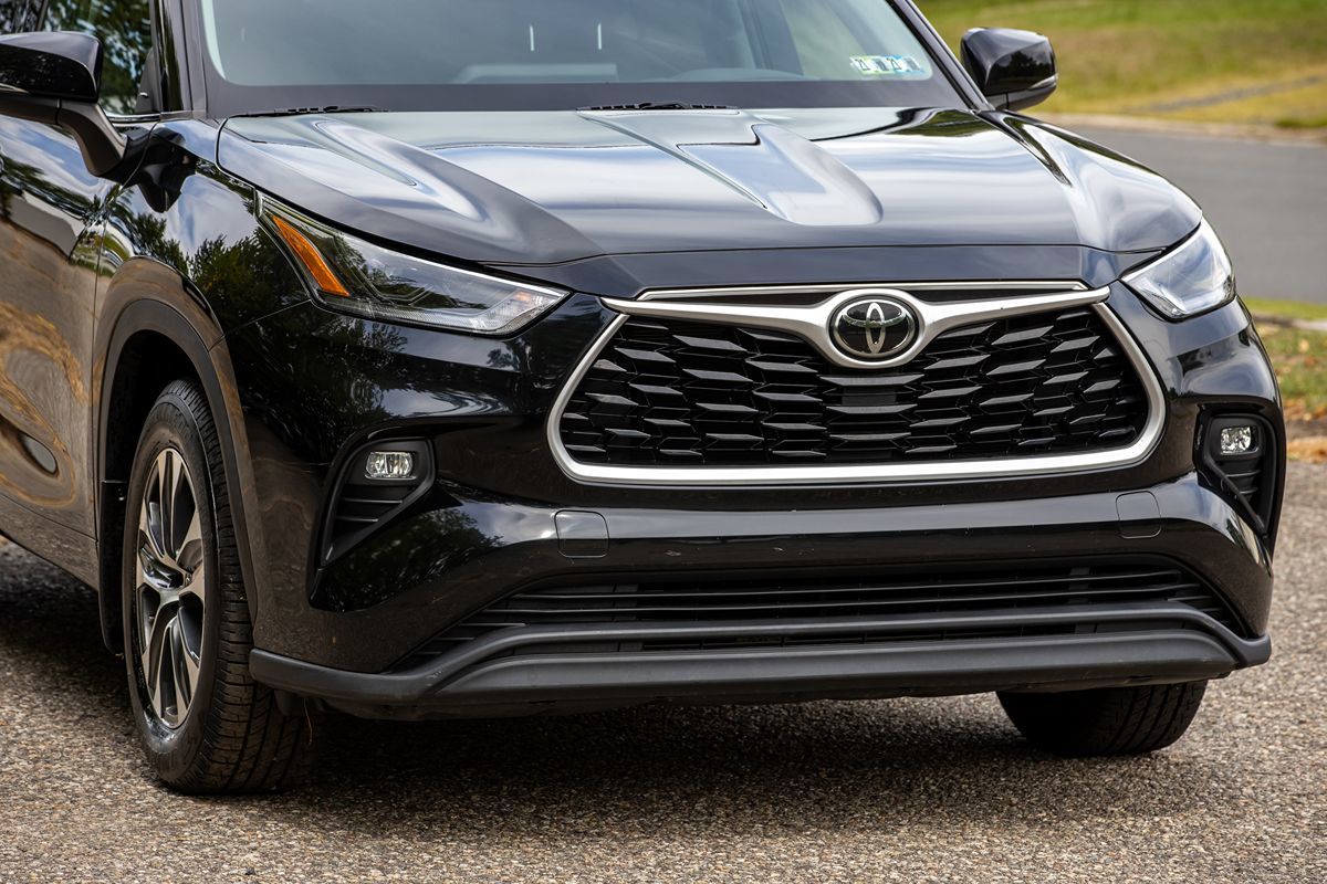 2021 Toyota Highlander XLE photo 6