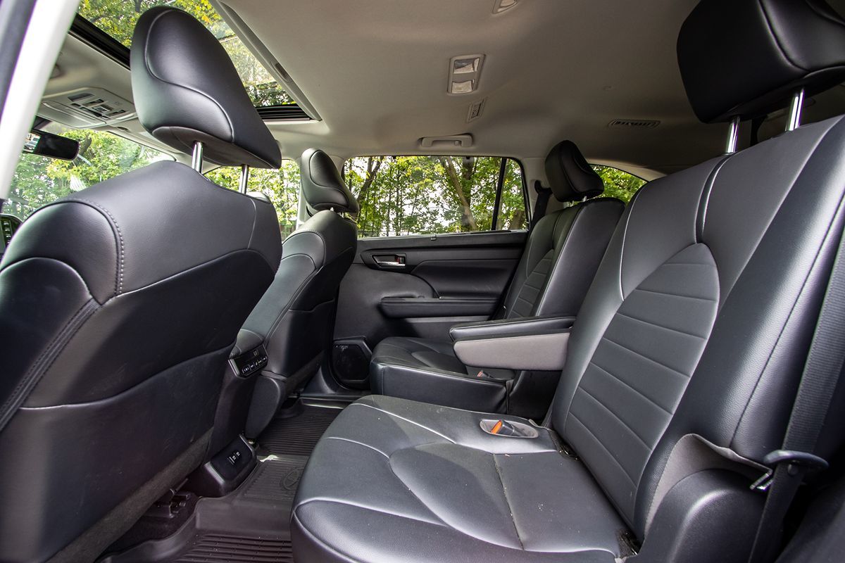 2021 Toyota Highlander XLE photo 27