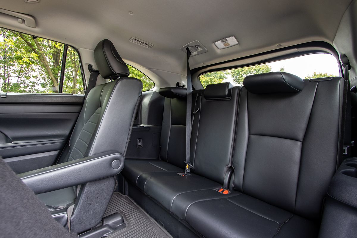 2021 Toyota Highlander XLE photo 28