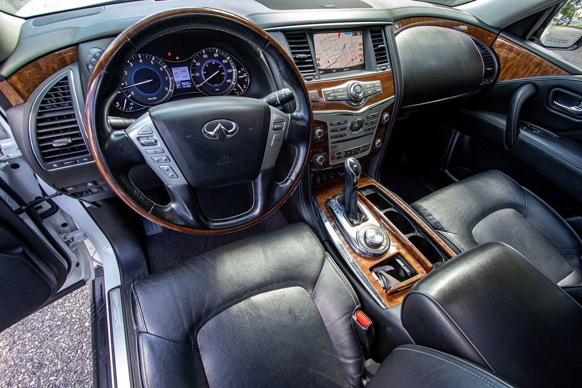2019 Infiniti QX80 Luxe photo 12