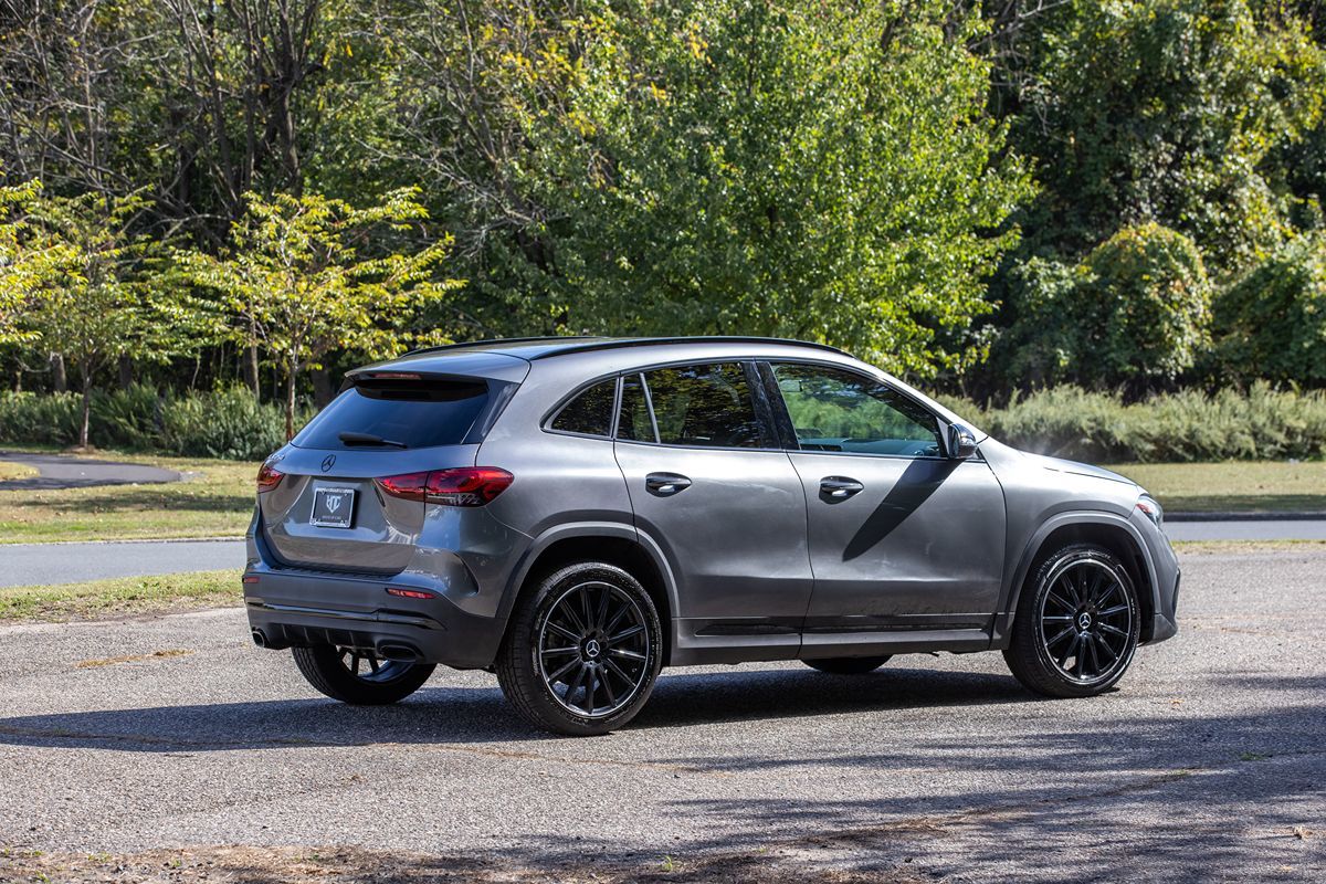 2021 Mercedes Benz GLA 250 AMG photo 4