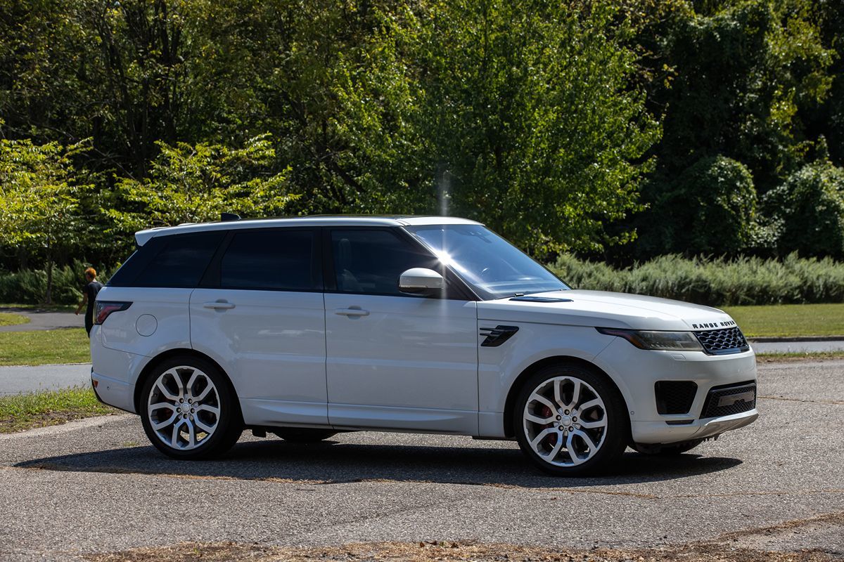 2019 Land Rover Range Rover Sport Supercharged Dynamic photo 3