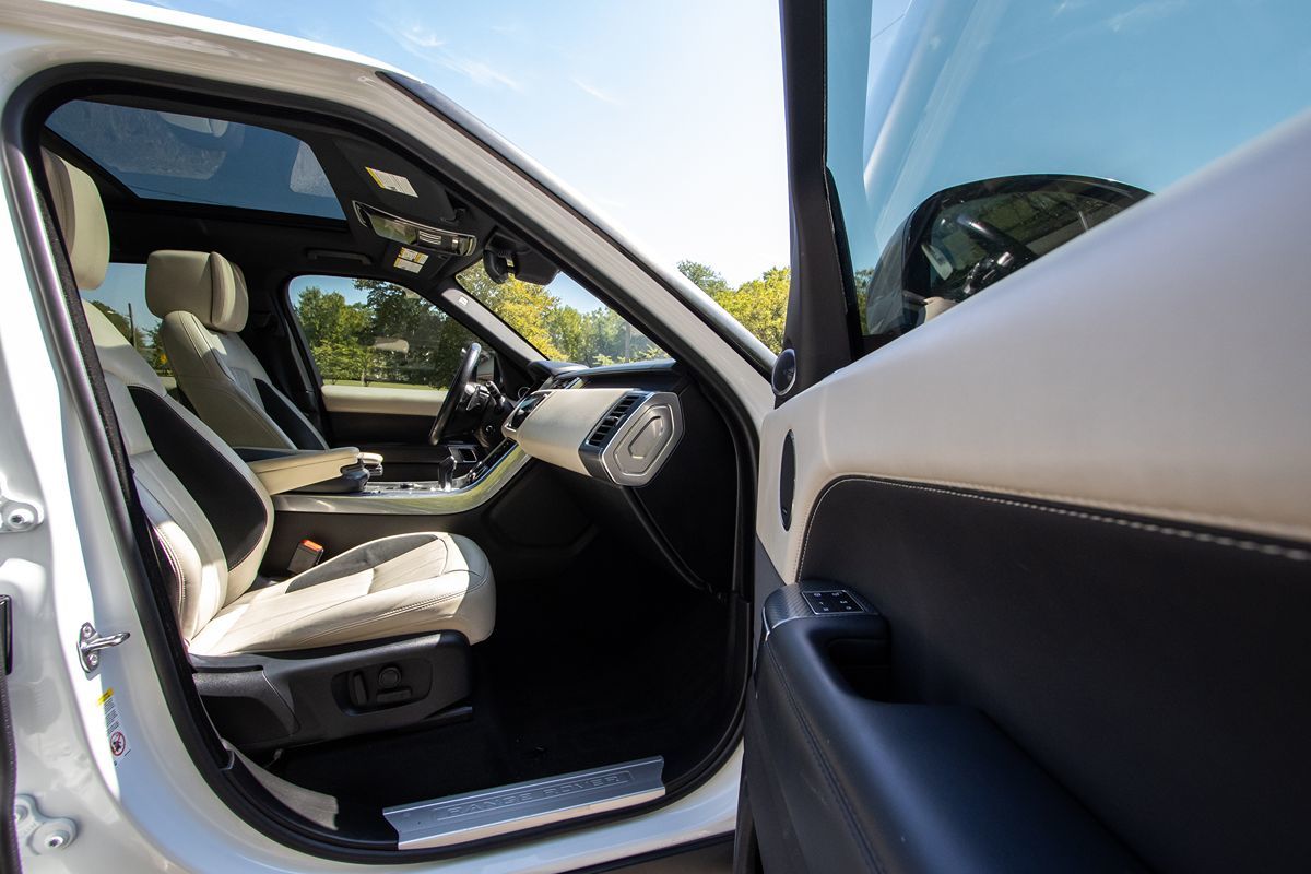 2019 Land Rover Range Rover Sport Supercharged Dynamic photo 18