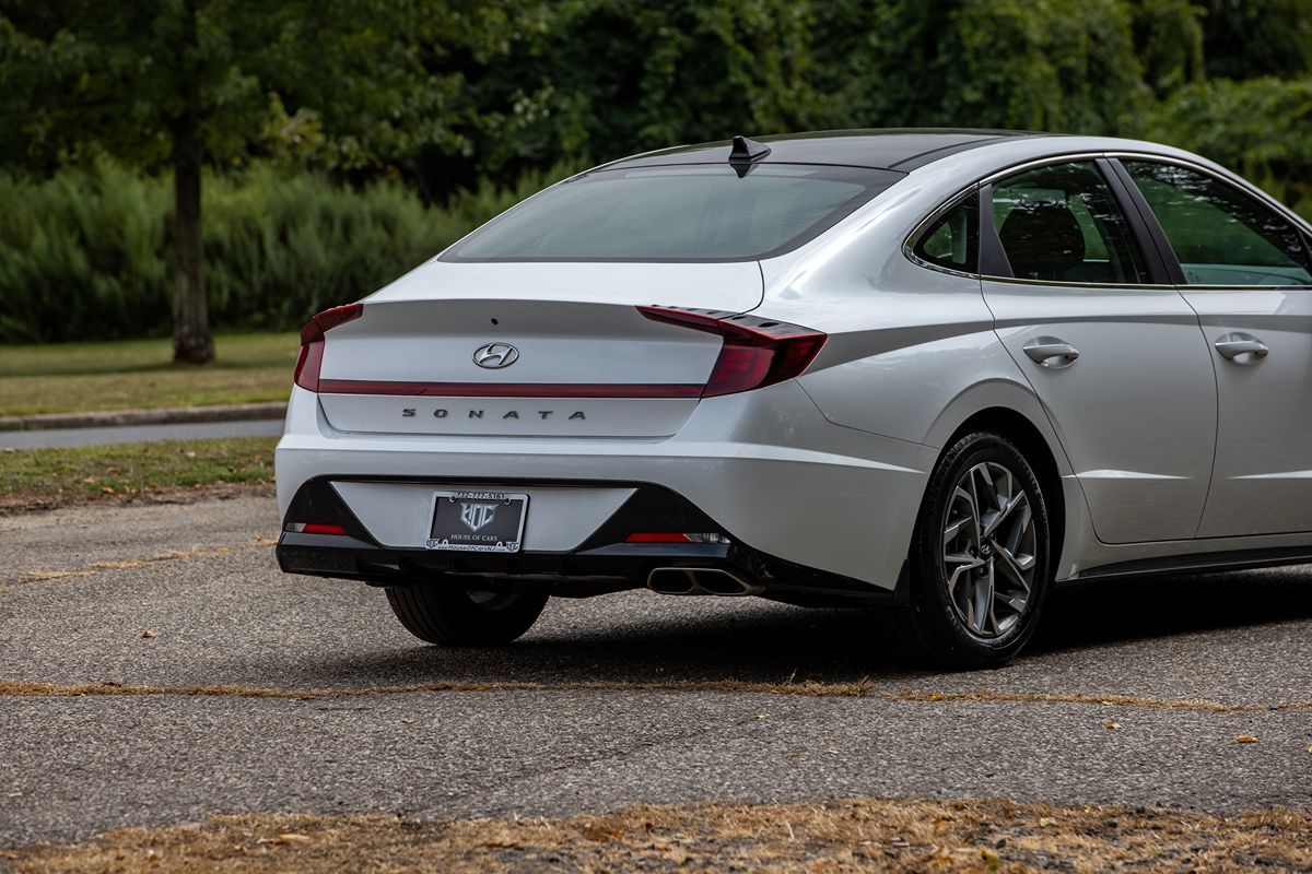 2022 Hyundai Sonata SEL Convenience N Line photo 4