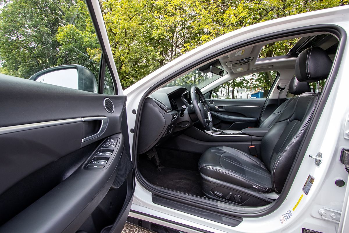 2022 Hyundai Sonata SEL Convenience N Line photo 7