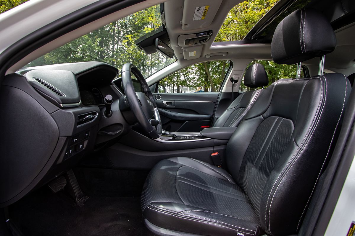 2022 Hyundai Sonata SEL Convenience N Line photo 8