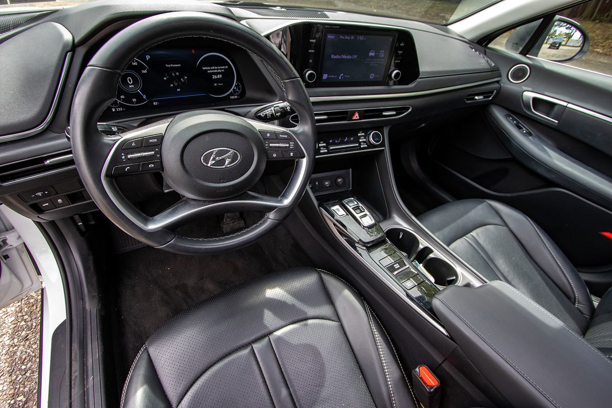2022 Hyundai Sonata SEL Convenience N Line photo 11