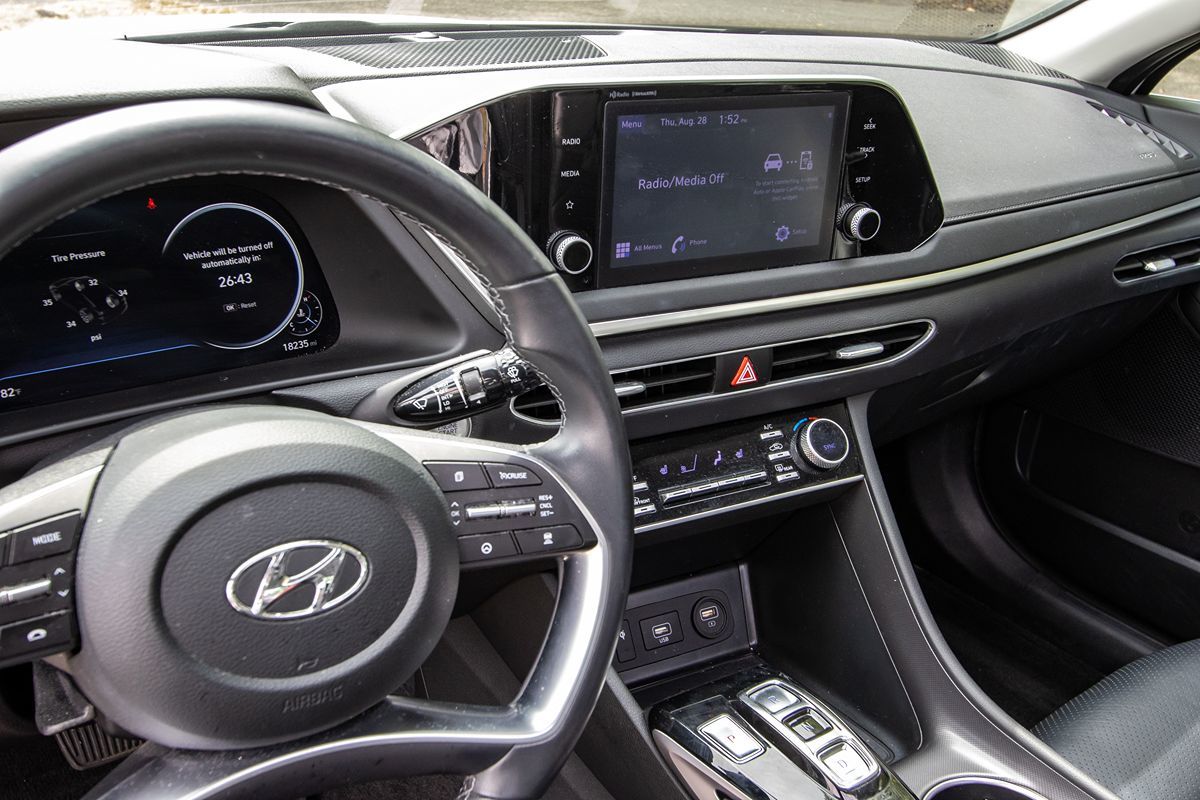 2022 Hyundai Sonata SEL Convenience N Line photo 12