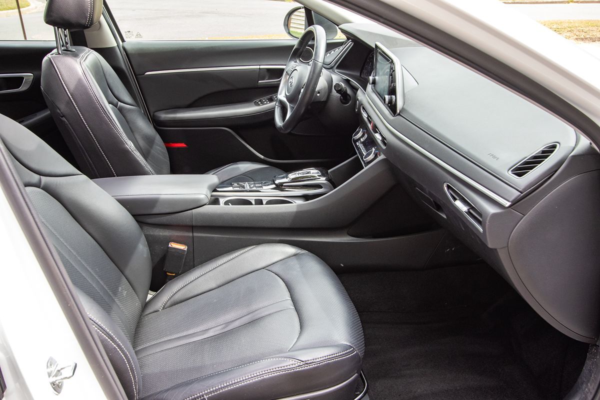 2022 Hyundai Sonata SEL Convenience N Line photo 21