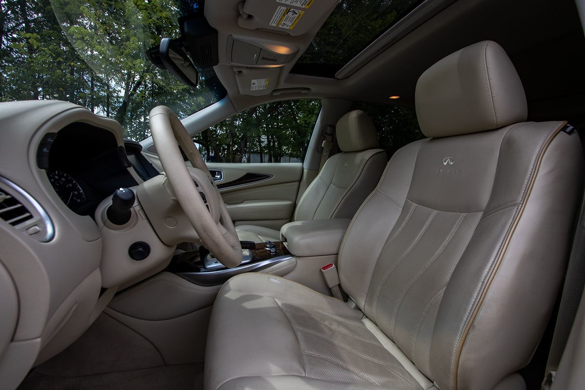 2014 Infiniti QX60 Hybrid Deluxe Touring photo 10