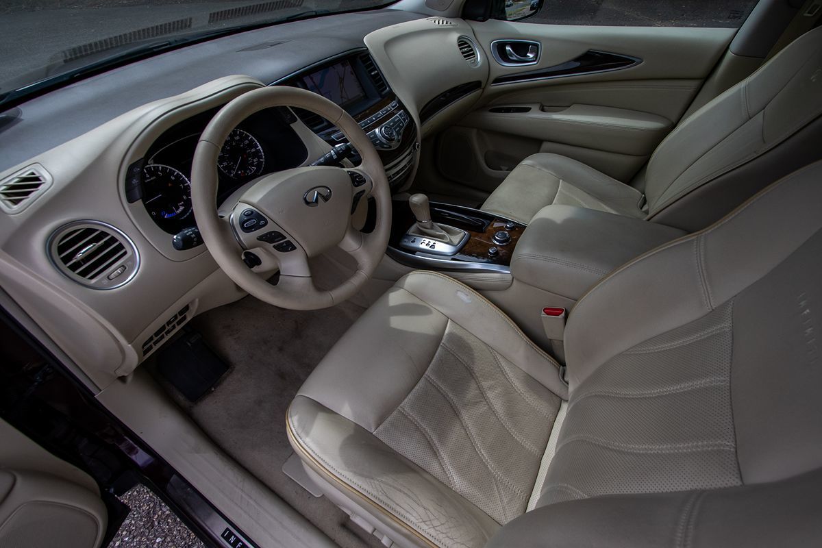 2014 Infiniti QX60 Hybrid Deluxe Touring photo 11