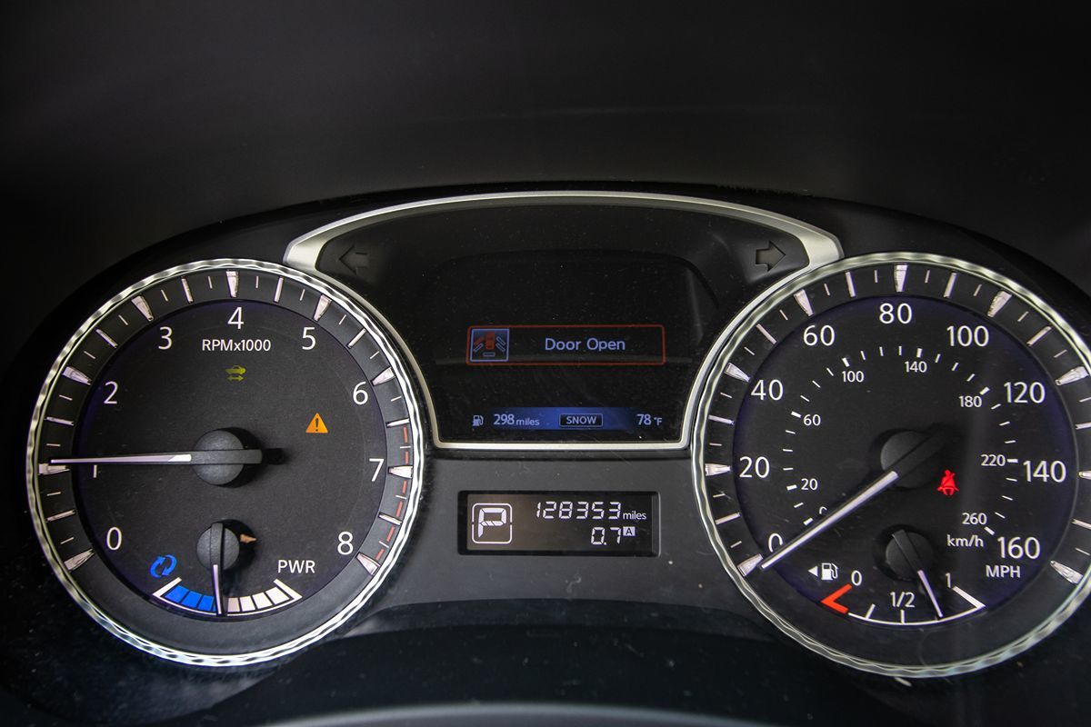 2014 Infiniti QX60 Hybrid Deluxe Touring photo 16