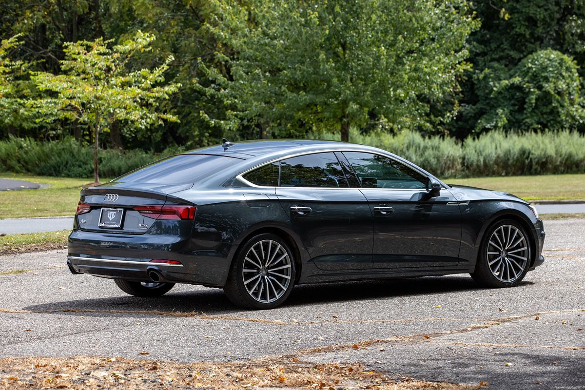 2018 Audi A5 Premium Plus Quattro photo 4