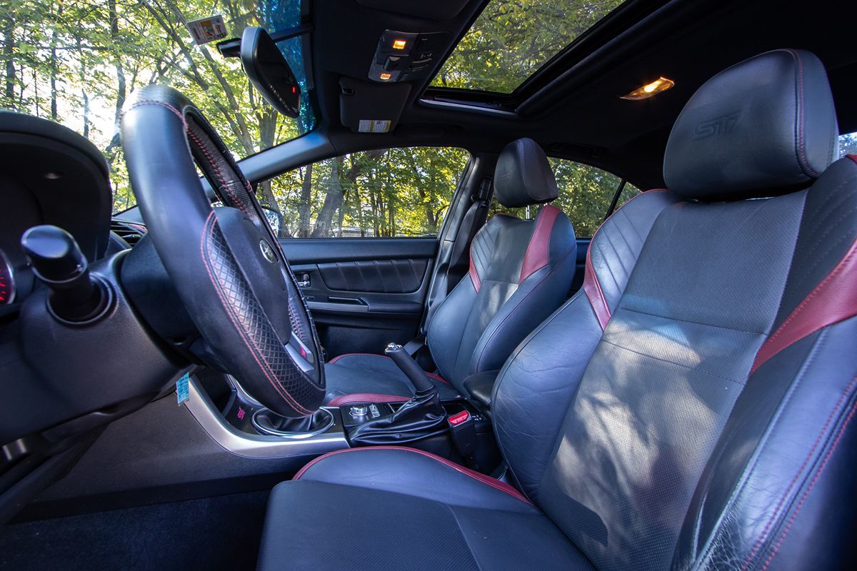 2015 Subaru WRX STI Limited photo 8