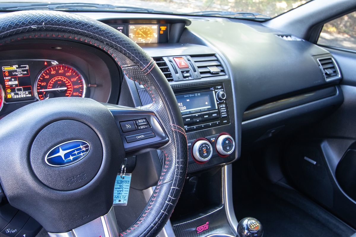 2015 Subaru WRX STI Limited photo 11