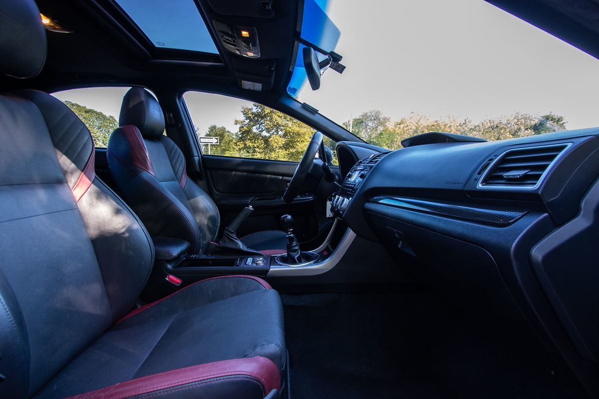 2015 Subaru WRX STI Limited photo 16