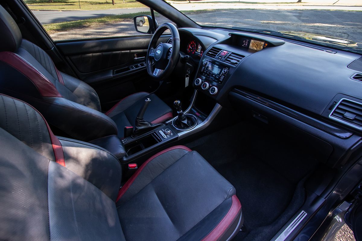2015 Subaru WRX STI Limited photo 18