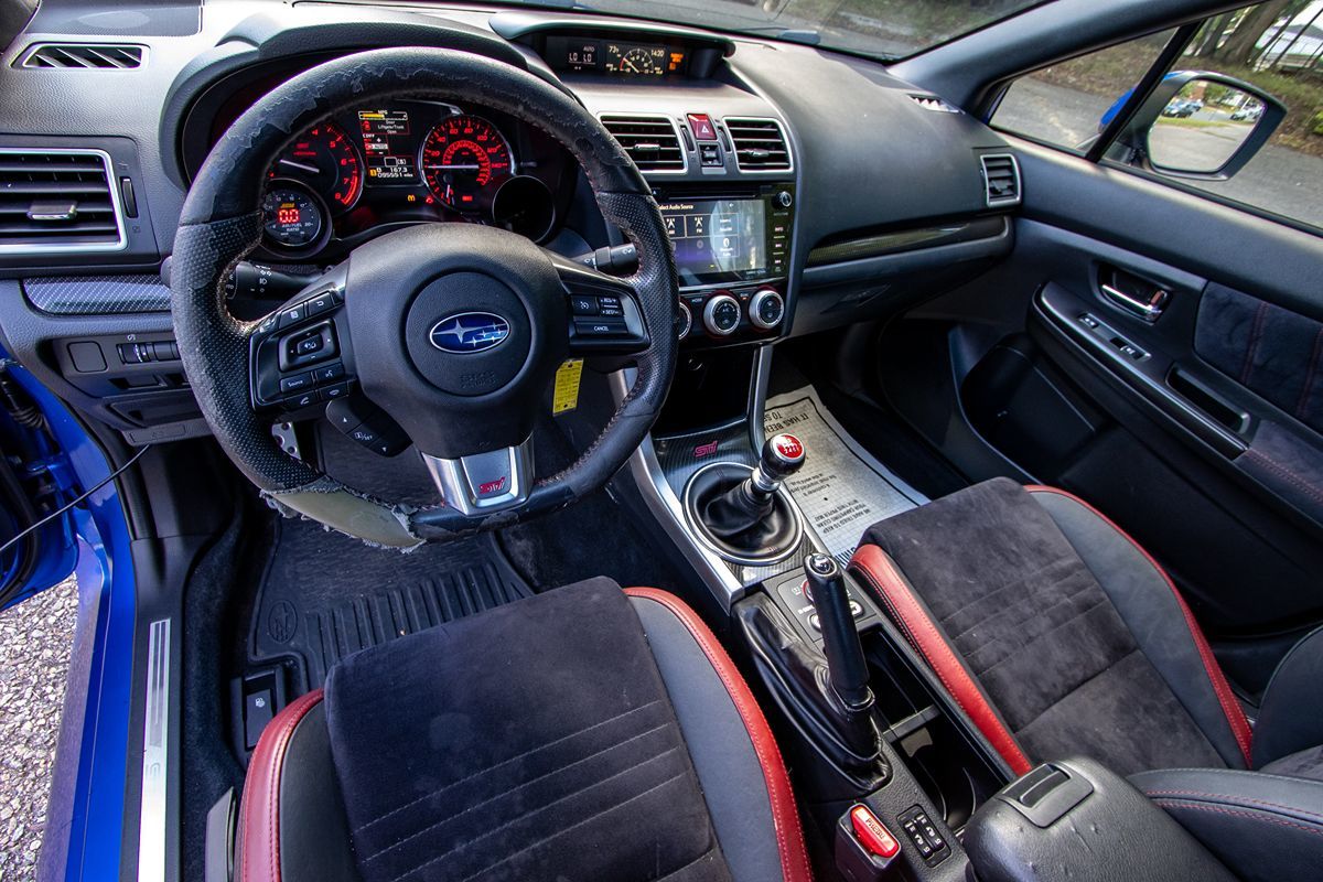 2017 Subaru WRX STI photo 10