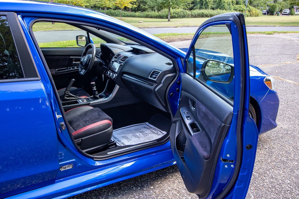 2017 Subaru WRX STI photo 14