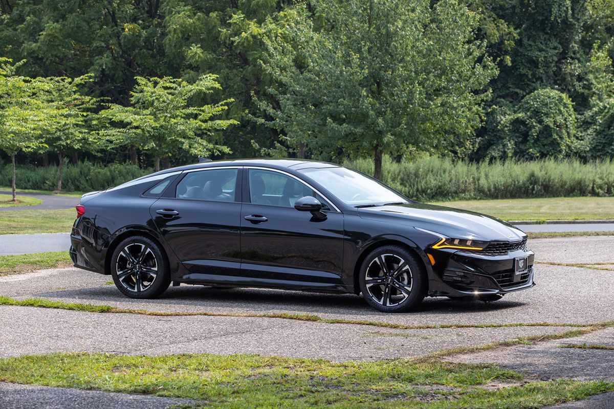 2022 Kia K5 GT-Line photo 3