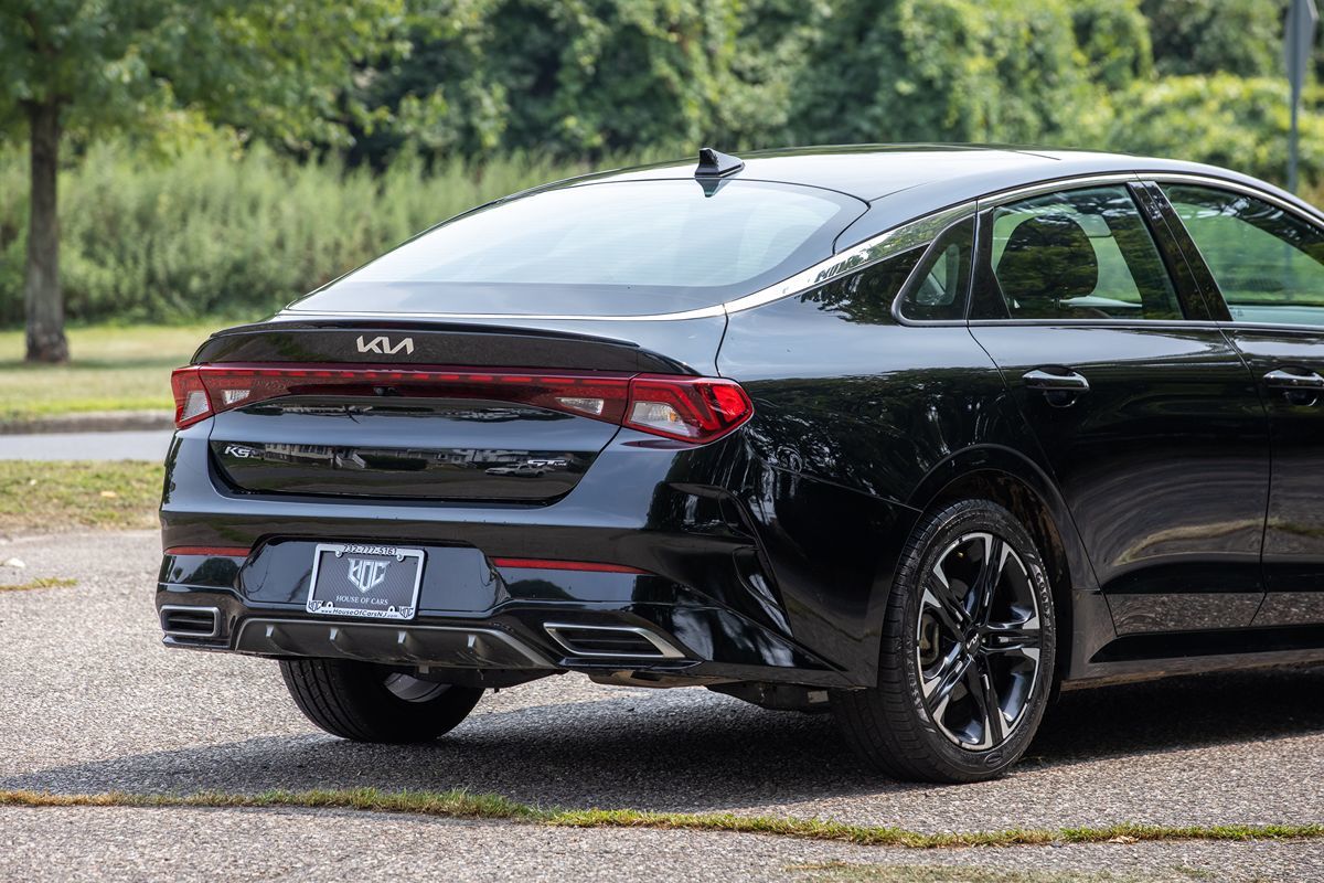 2022 Kia K5 GT-Line photo 5