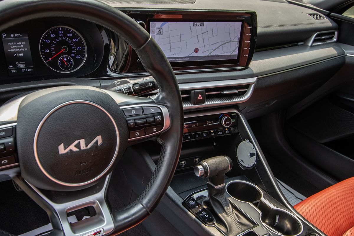 2022 Kia K5 GT-Line photo 13