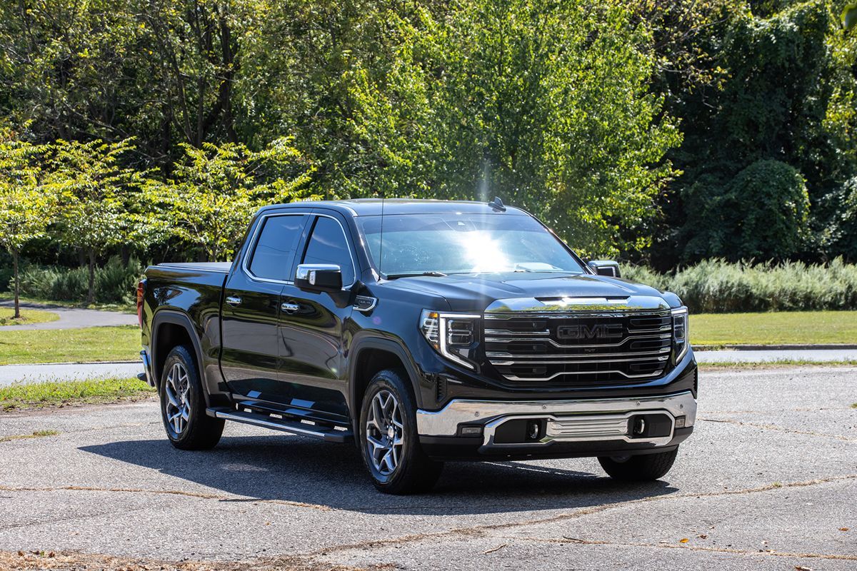 2022 Gmc Sierra 1500 SLT photo 2