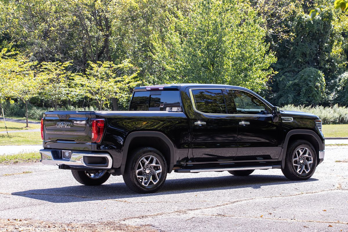 2022 Gmc Sierra 1500 SLT photo 4