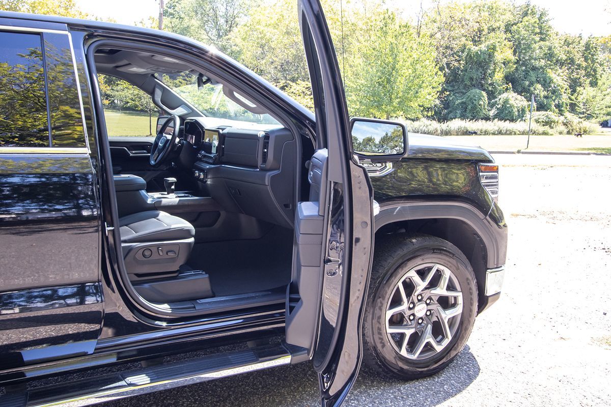 2022 Gmc Sierra 1500 SLT photo 16