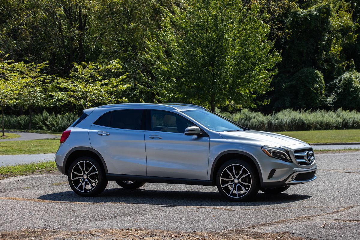 2015 Mercedes Benz GLA 250 photo 3